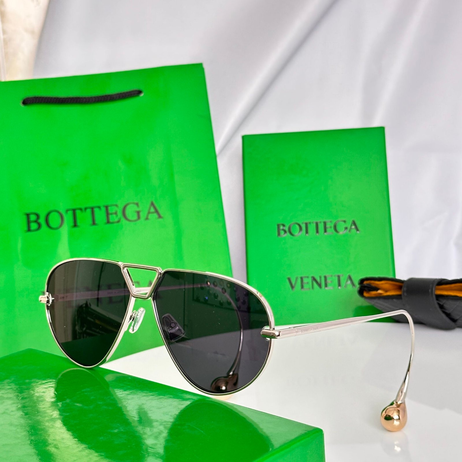 bottega veneta BV1437s