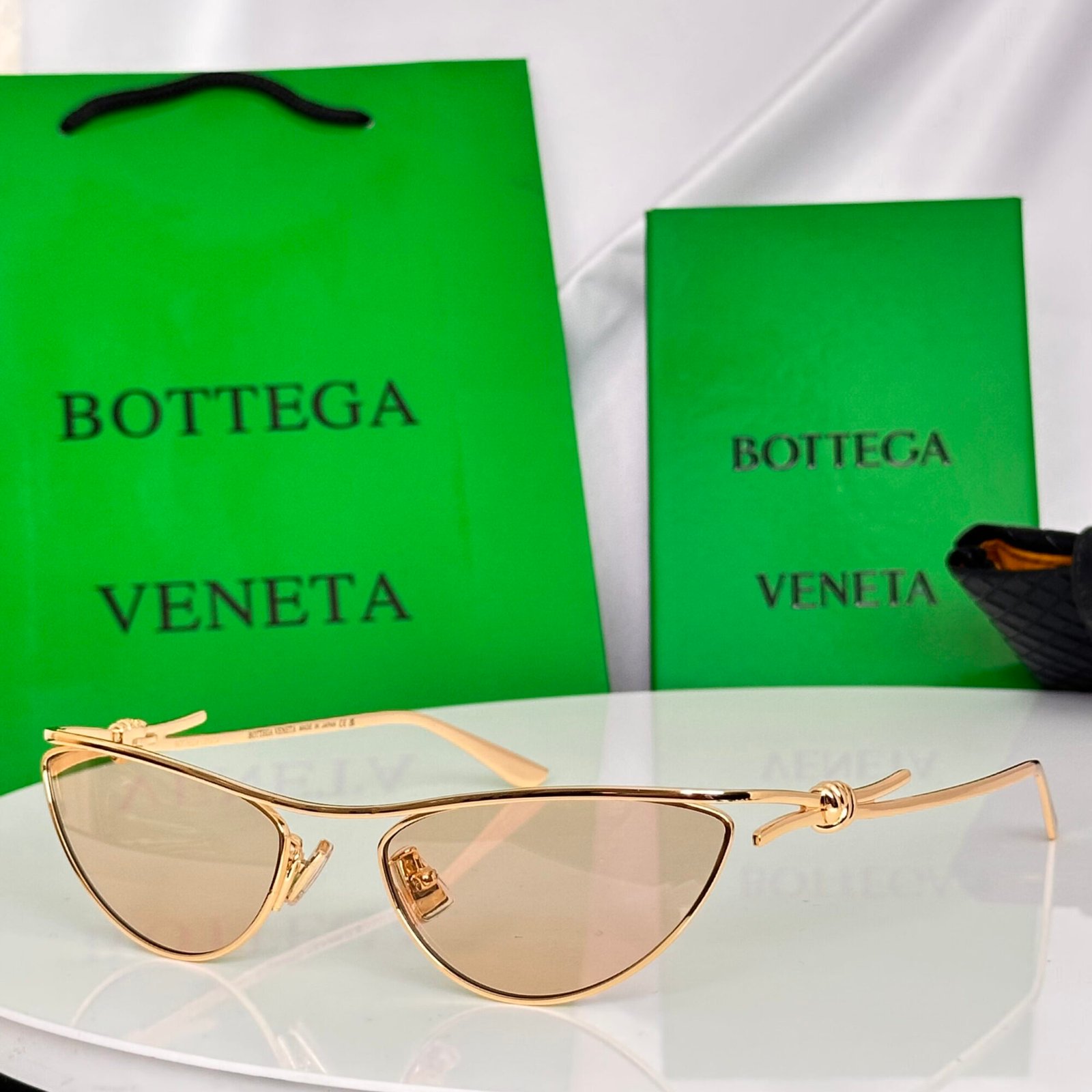 bottega veneta BV2890S