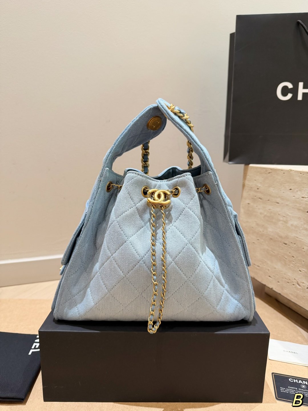 תיק CHANEL