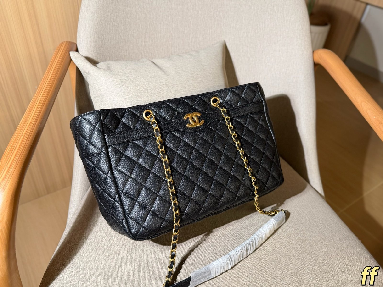 תיק Tote CHANEL
