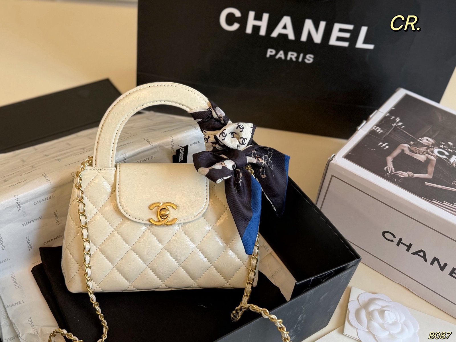 תיק יד CHANEL