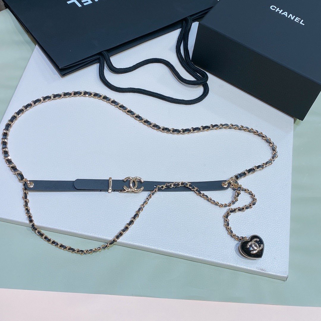 חגורה CHANEL